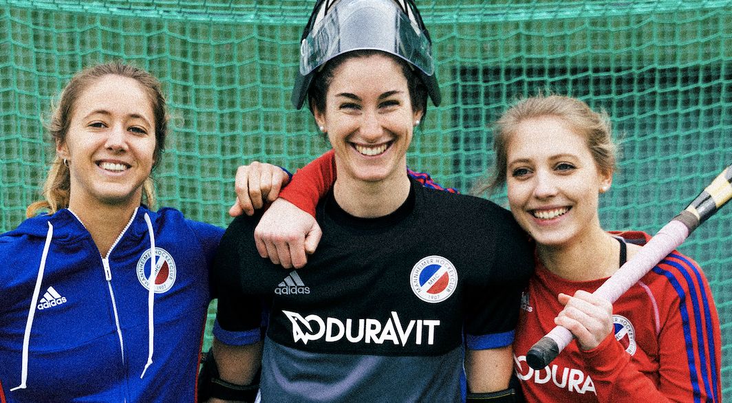Let's Enjoy Hockey - Goalkeeper equipment